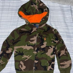 Camo zip up hoodie